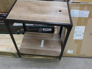 End Table with Electronic USB port...