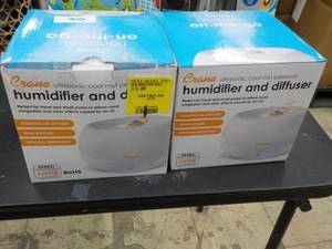 2 Crane Humidifier and Diffusers...