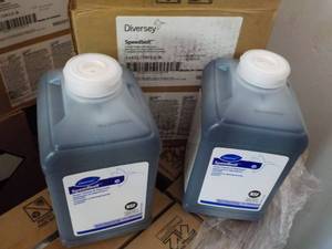4 Jugs Diversey Speedball Cleaner a...