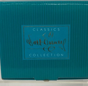 lot 110 image: Walt Disney Collectible Figurine - Mickey Mouse