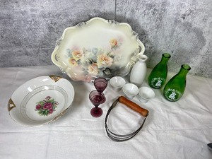 lot 41 image: Fun Antique Vintage Glassware & China Lot
