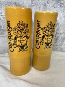 lot 42 image: Vintage Handwoven Bag & Pair Vintage Cain Raiser Holiday Inn Waikiki Ceramic Glasses