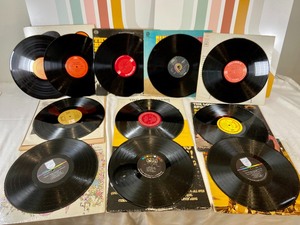 lot 56 image: 10 Vintage Vinyl Records #1