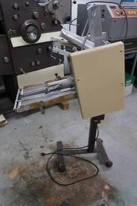 lot 5 image: Phoenix Top Load Stream Feed Single Envelope Feeder and Conveyor