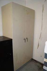 lot 12 image: Metal Storage Cabinet - Beige