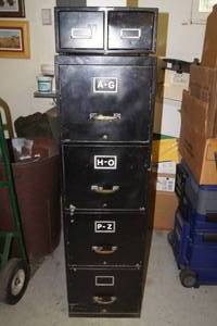 lot 15 image: Black File Cabinet with Small Organizers