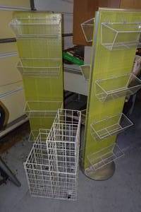 lot 34 image: 3 Retail Display Fixtures