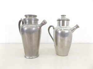 lot 7 image: 2 Vintage Pewter Bar Shakers