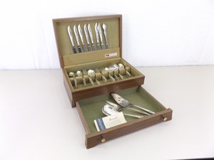 lot 27 image: 46 Piece Set of Vintage 1847 Rogers Magic Rose Pattern Silver Plate Flatware
