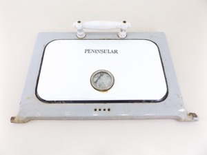 lot 31 image: Antique Peninsular Porcelain Stove Door