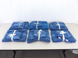 lot 96 image: 6 NEW Kohls Bath Towel Sets