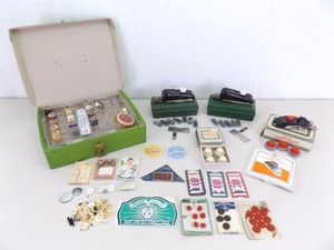 lot 76 image: Lot of Misc. Vintage Singer Sewing Attachments, Pearl Buckles, Buttons, etc.
