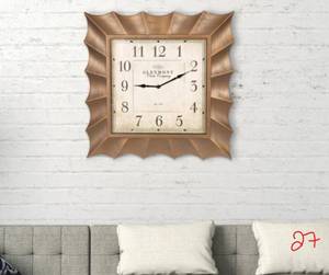 lot 27 image: PINNACLE Scallop Gold Wall Clock