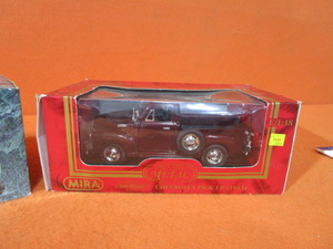 53 Chevy Pickup & 70 SS 454 El Camino