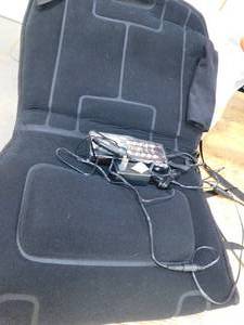 lot 5 image: Comfort Products 10 Motor Massage Cushion with Heat