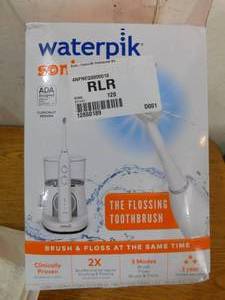 lot 11 image: Waterpik Sonic-Fusion Professional Flossing Toothbrush - White