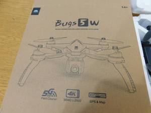lot 29 image: CIS Bugs B5W 4K UHD Wi-Fi GPS FPV Quadcopter Drone