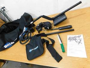 lot 35 image: Bounty Hunter Sharp Shooter II Metal Detector Kit