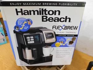 lot 38 image: Hamilton Beach FlexBrew 2-Way Coffeemaker with Thermal Carafe