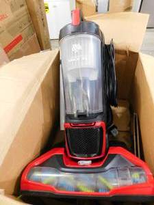 lot 42 image: Dirt Devil Endura Max XL Bagless Upright Vacuum