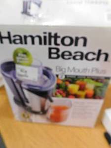 lot 47 image: Hamilton Beach Big Mouth Plus 2-Speed Juice Extractor - Black