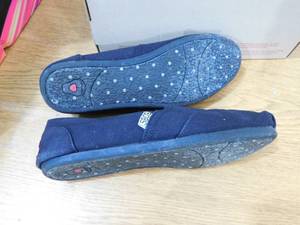 lot 70 image: BOBS from Skechers Womens Plush Peace and Love Slip-On Shoe - 7.5