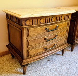 lot 13 image: Pair of Marble Topped Vintage Nightstands