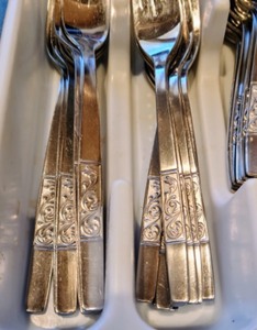 lot 21 image: Eikhorne Stainless Steel Flatware Set