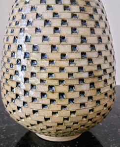 lot 29 image: Vintage Pottery By Walter Yovaish