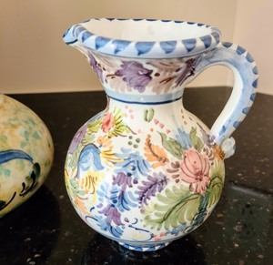 lot 38 image: Pretty Painted Pottery