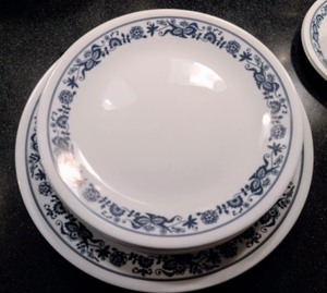 lot 66 image: Corelle Dishes