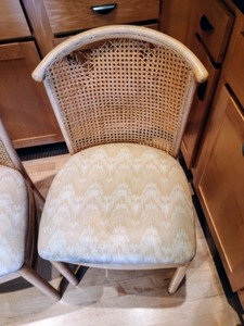 lot 88 image: Vintage Chair Set