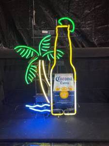 lot 46 image: Corona Extra bottle with palm tree, neon