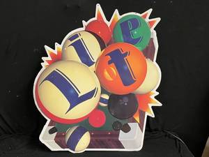 lot 85 image: Lite Beer billiards  pool balls tin sign