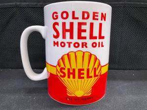 lot 149 image: Shell Motor Oil quart size coffee mug