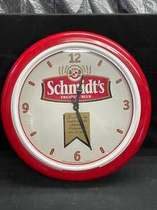 lot 153 image: Schmidts Premium Beer clock