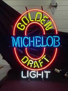 lot 191 image: Michelob Golden Draft neon