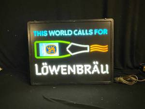 lot 219 image: Lowenbrau fluorescent light up box