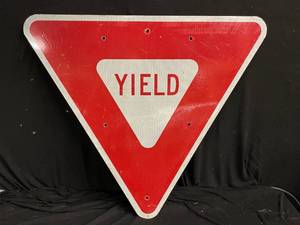 lot 278 image: Yield road sign, reflective aluminum