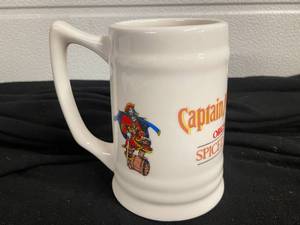 lot 322 image: Case of 12 Captain Morgan Spiced Rum ceramic mugs, NIB