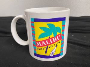 lot 323 image: Case of 12 Malibu Rum mugs, NIB