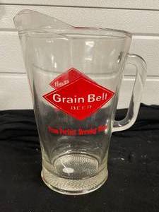 lot 324 image: Grain Belt Beer glass pitcher