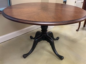 Beautiful Quality Pedestal Dining Table