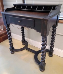 Vintage Spindle Leg Desk By Hooker