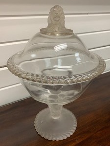 Vintage Covered Dish w Lion Figurine