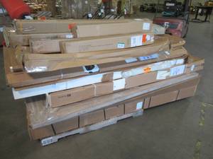 lot 101 image: WHOLESALE MIXED PALLET OF MICELLANEOUS DOORS, BLINDS, AND OTHER BUILDING MATERIALS