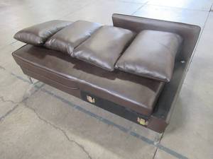 lot 103 image: Chaise Part of Sofa - Missing 1 Backrest, includes 4 pillows - For parts.