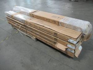 lot 121 image: WHOLESALE MIXED PALLET OF MISCELLANEOUS HICKORY HARDWOOD FLOORING