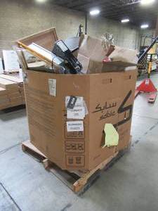 lot 319 image: WHOLESALE MIXED PALLET OF MISCELLANEOUS STANDING LAMPS, HOME DECOR AND SMALL HOUSEWARES