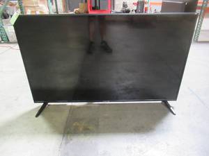 lot 54 image: Sceptre 50 Class 4K UHD LED TV U515CV-U